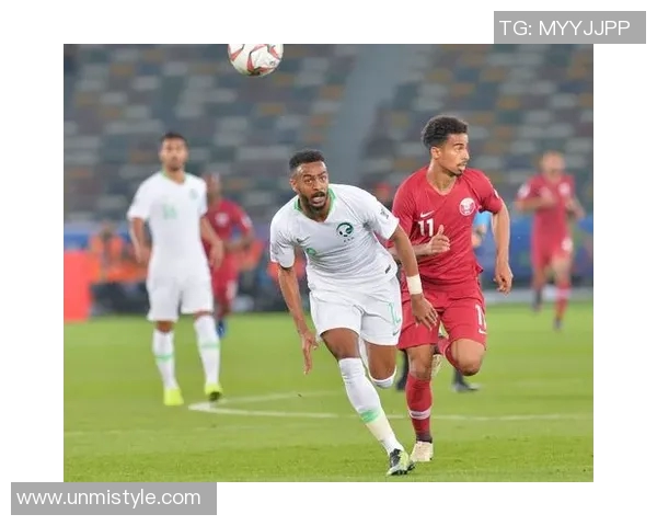 伊拉克与日本足球魔方对决解析：战术较量与球队风格的深度剖析